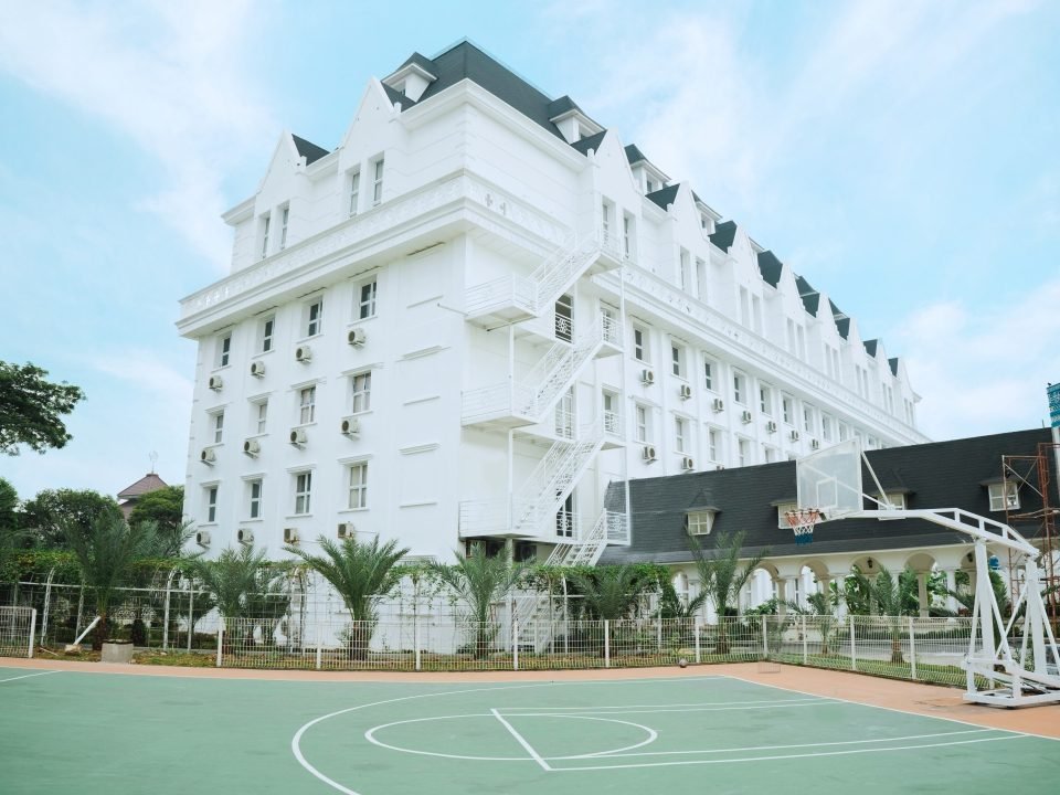 Boarding School